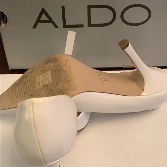 Heels by Aldo - Picture 4 of 5
